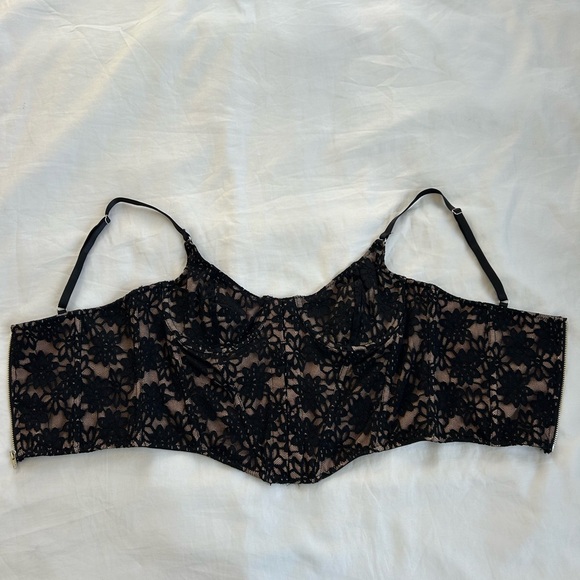 White Fox size medium lace front bustier - Picture 2 of 5